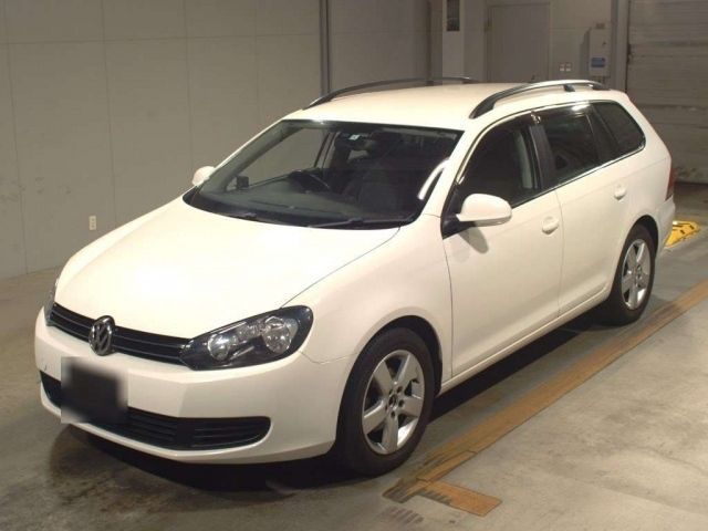 4383 Volkswagen Golf variant 1KCBZ 2012 г. (TAA Kyushu)